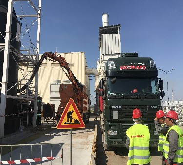 Почистване с вакум багер